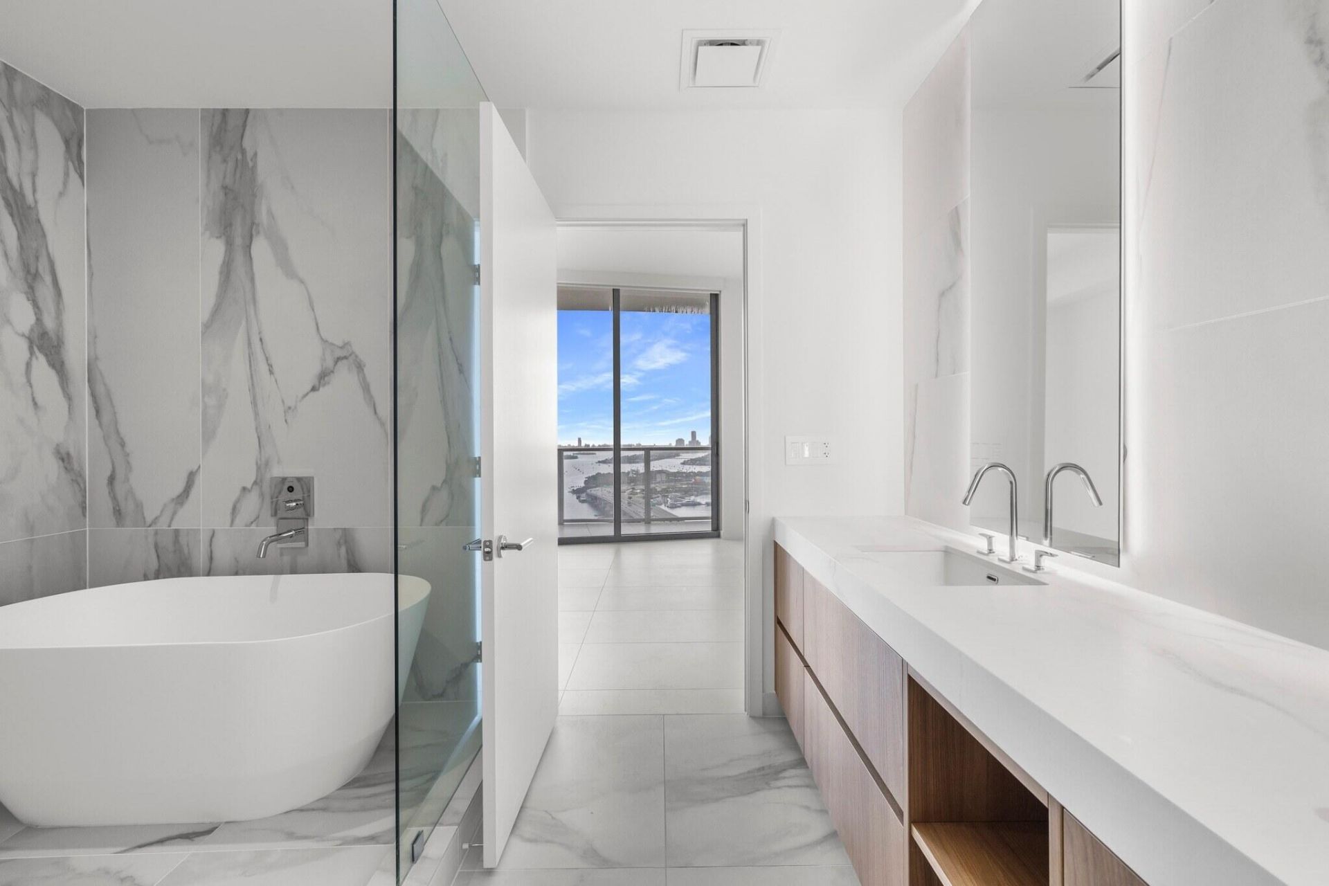 1400 Biscayne Boulevard, Unit 3604, Miami, FL 33132 Photo