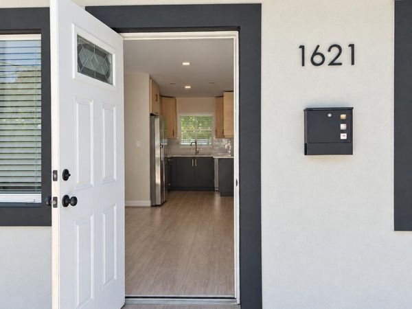 1621 NE 3rd Avenue, Fort Lauderdale, FL 33305