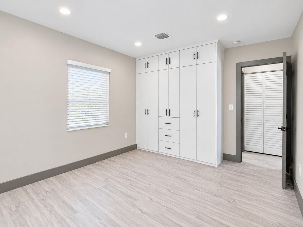 1621 NE 3rd Avenue, Fort Lauderdale, FL 33305 Photo