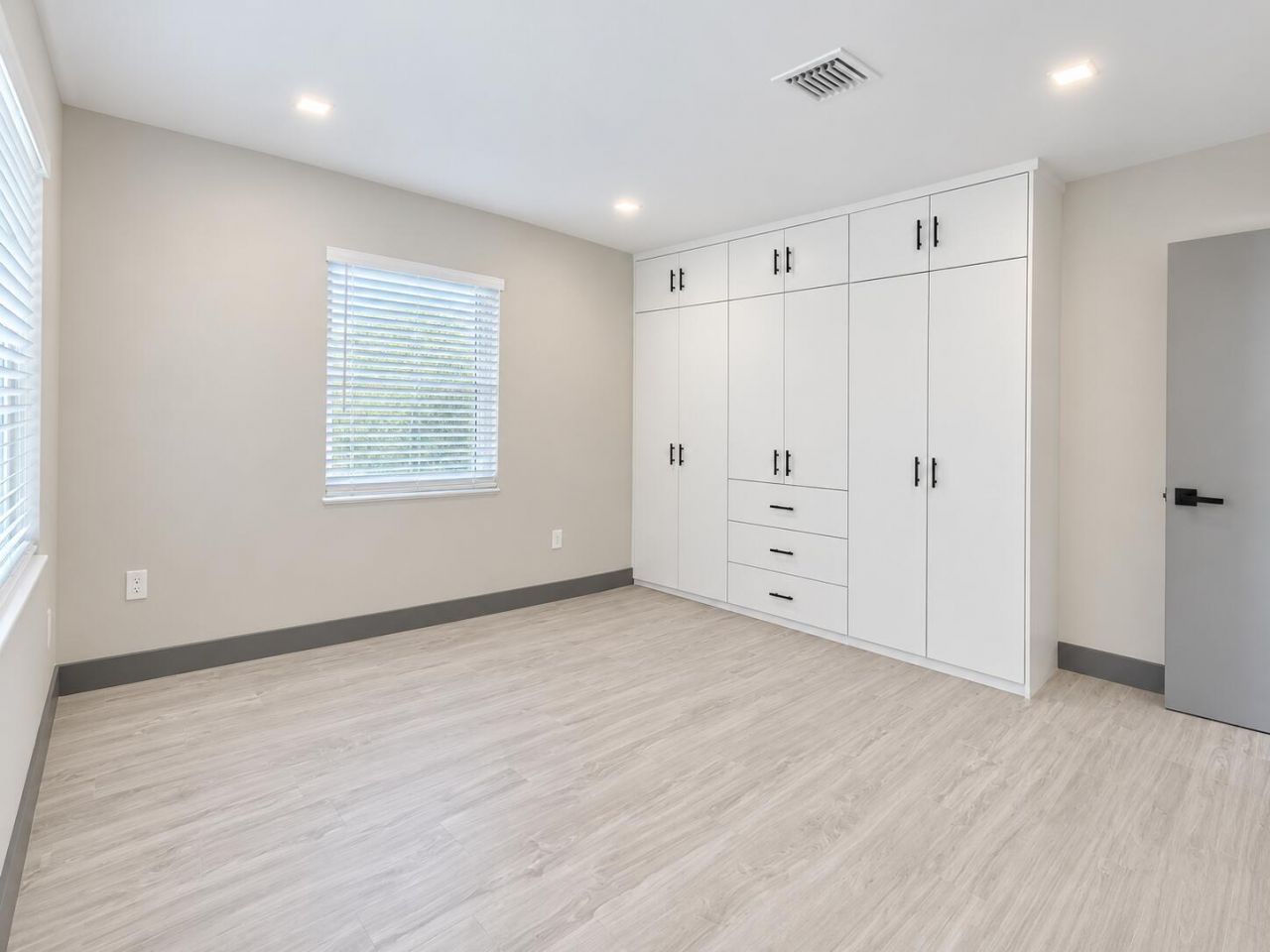 1621 NE 3rd Avenue, Fort Lauderdale, FL 33305 Photo
