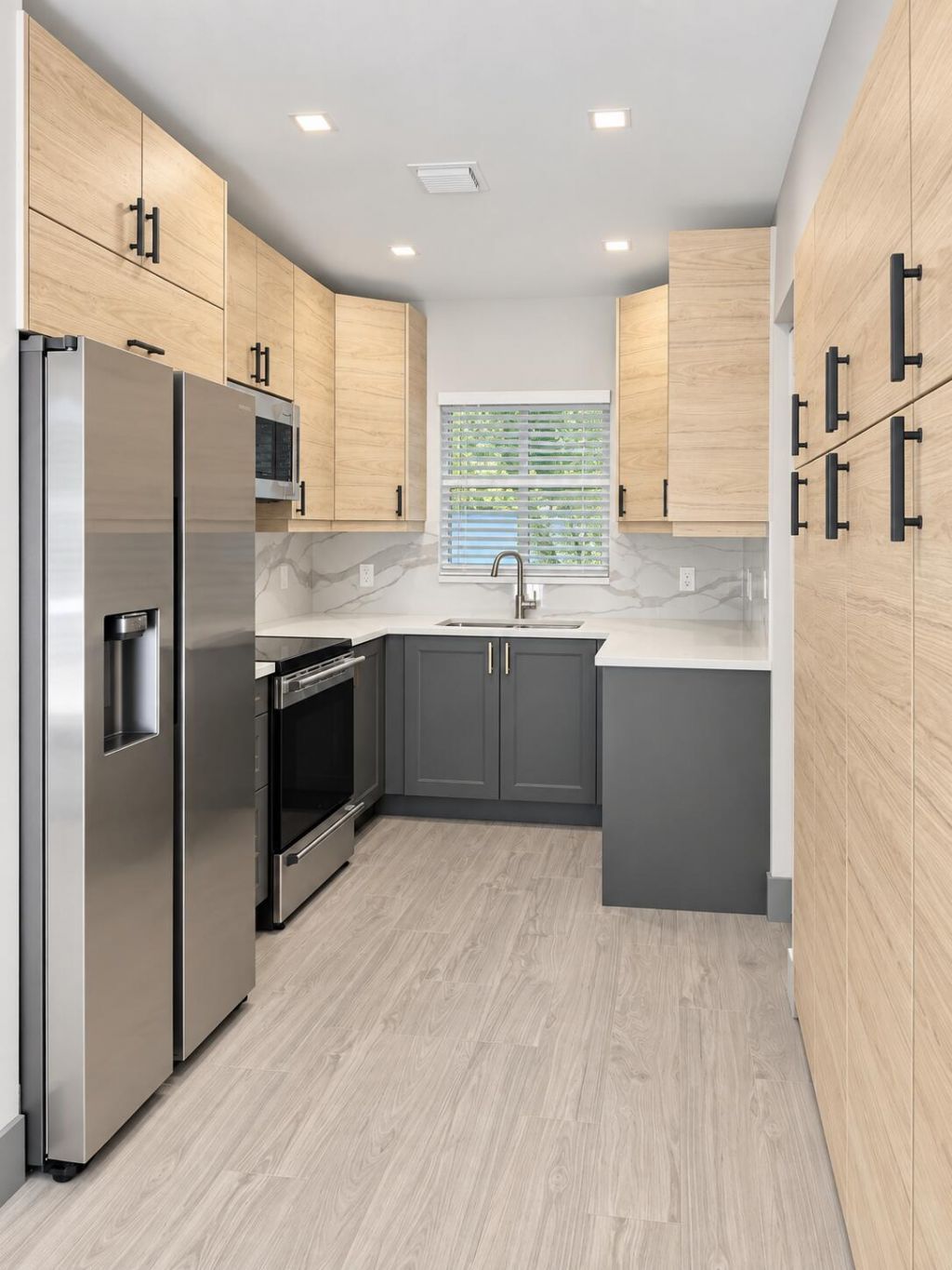 1621 NE 3rd Avenue, Fort Lauderdale, FL 33305 Photo