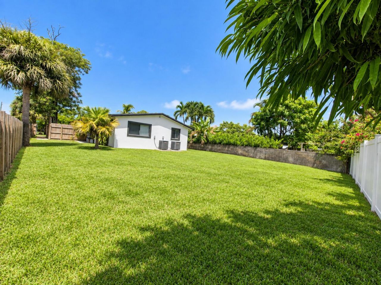 1402 NE 2nd Avenue, Fort Lauderdale, FL 33305 Photo