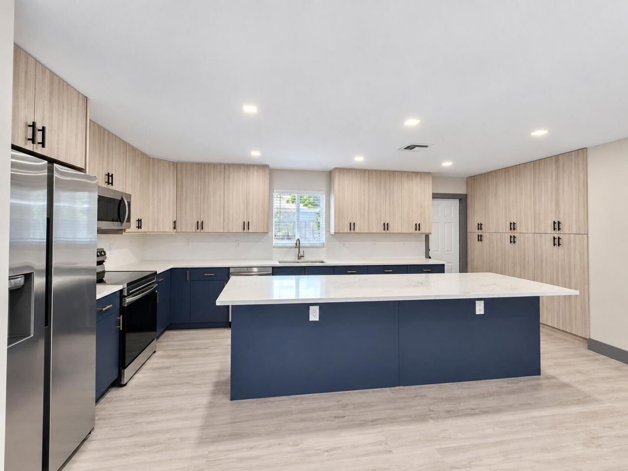 1402 NE 2nd Avenue, Fort Lauderdale, FL 33305 Photo