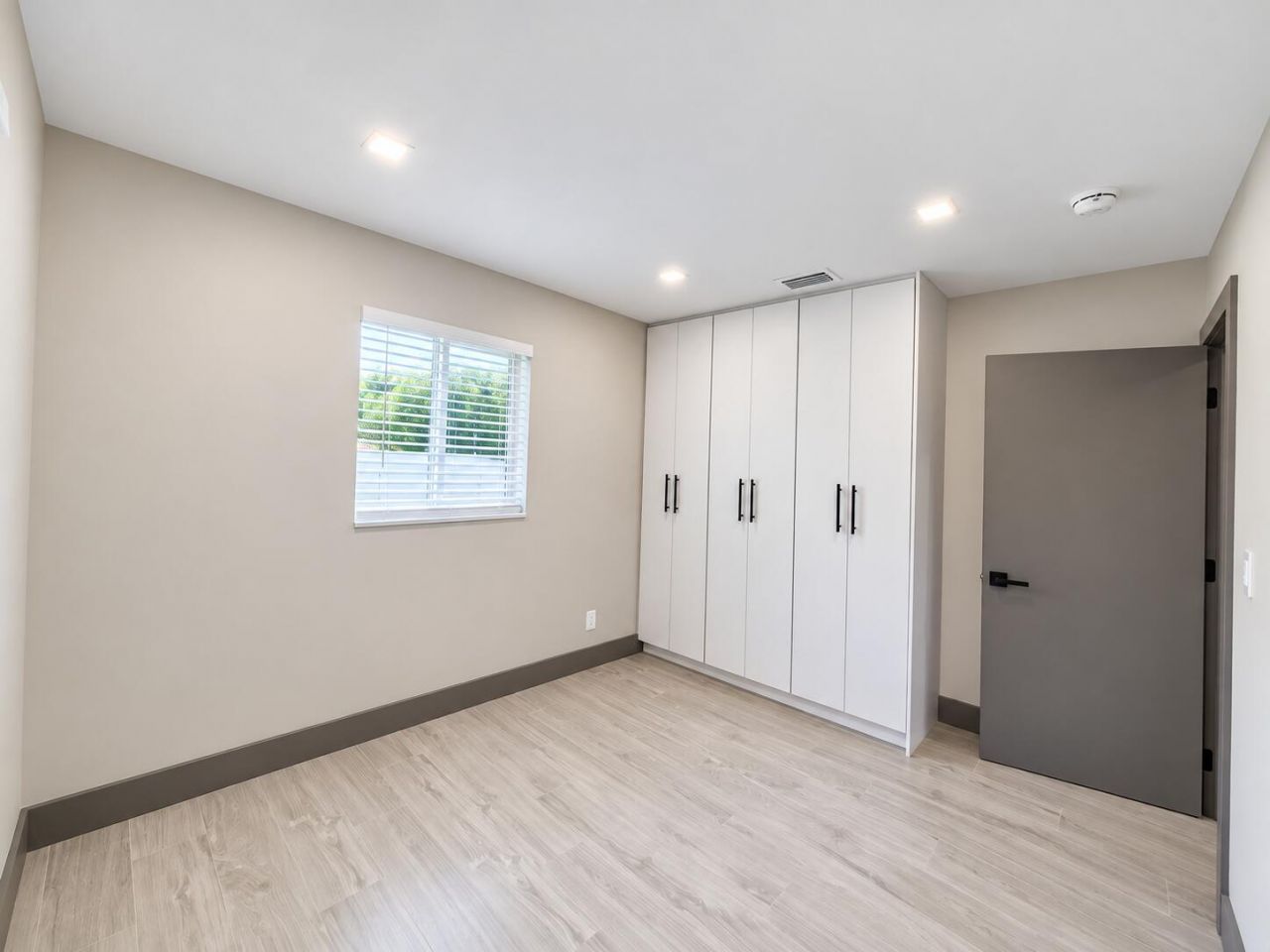 1402 NE 2nd Avenue, Fort Lauderdale, FL 33305 Photo