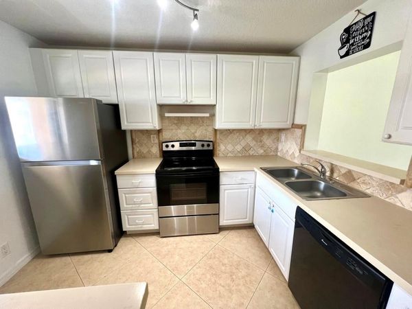 9431 BOCA COVE Circle, Unit 1016, Boca Raton, FL 33428