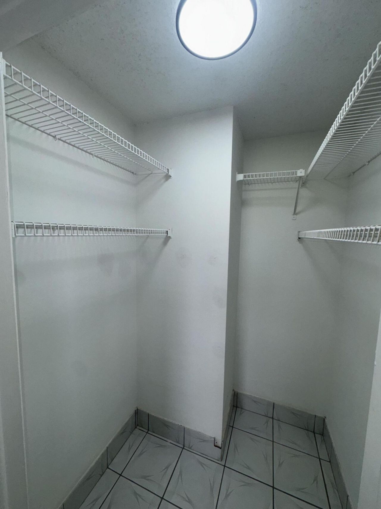 1758 Abbey Road, Unit 102, West Palm Beach, FL 33415 Photo