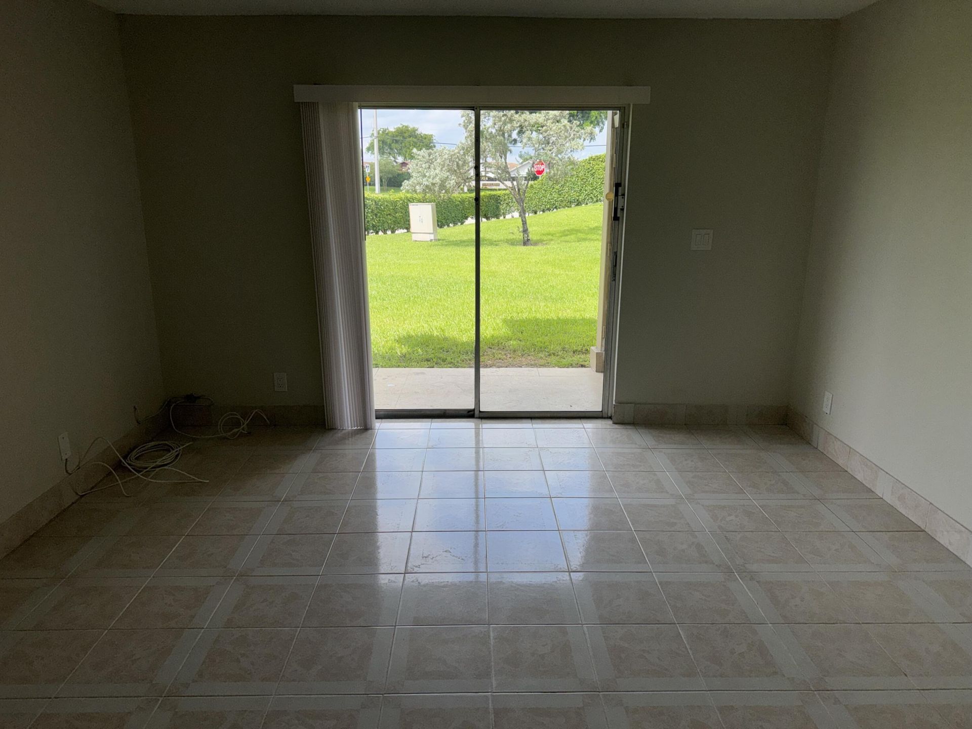 1758 Abbey Road, Unit 102, West Palm Beach, FL 33415 Photo