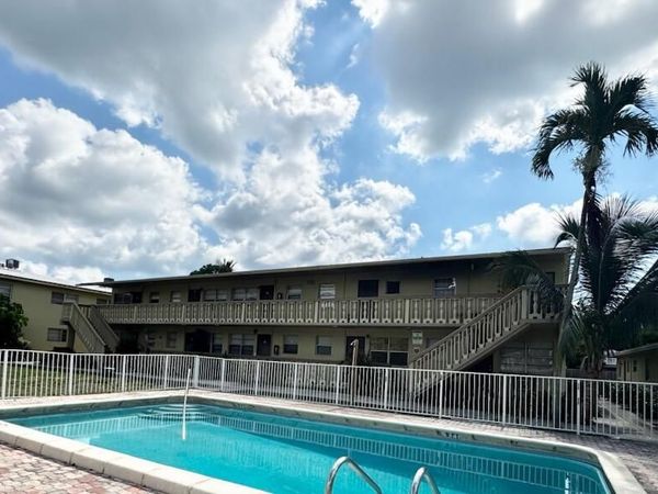 1310 S FEDERAL Highway, Unit 30, Lake Worth Beach, FL 33460