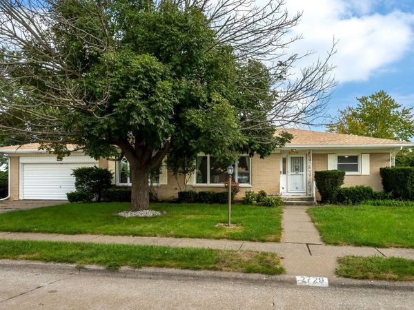 2729 FILLMORE Street , Davenport, IA 52804