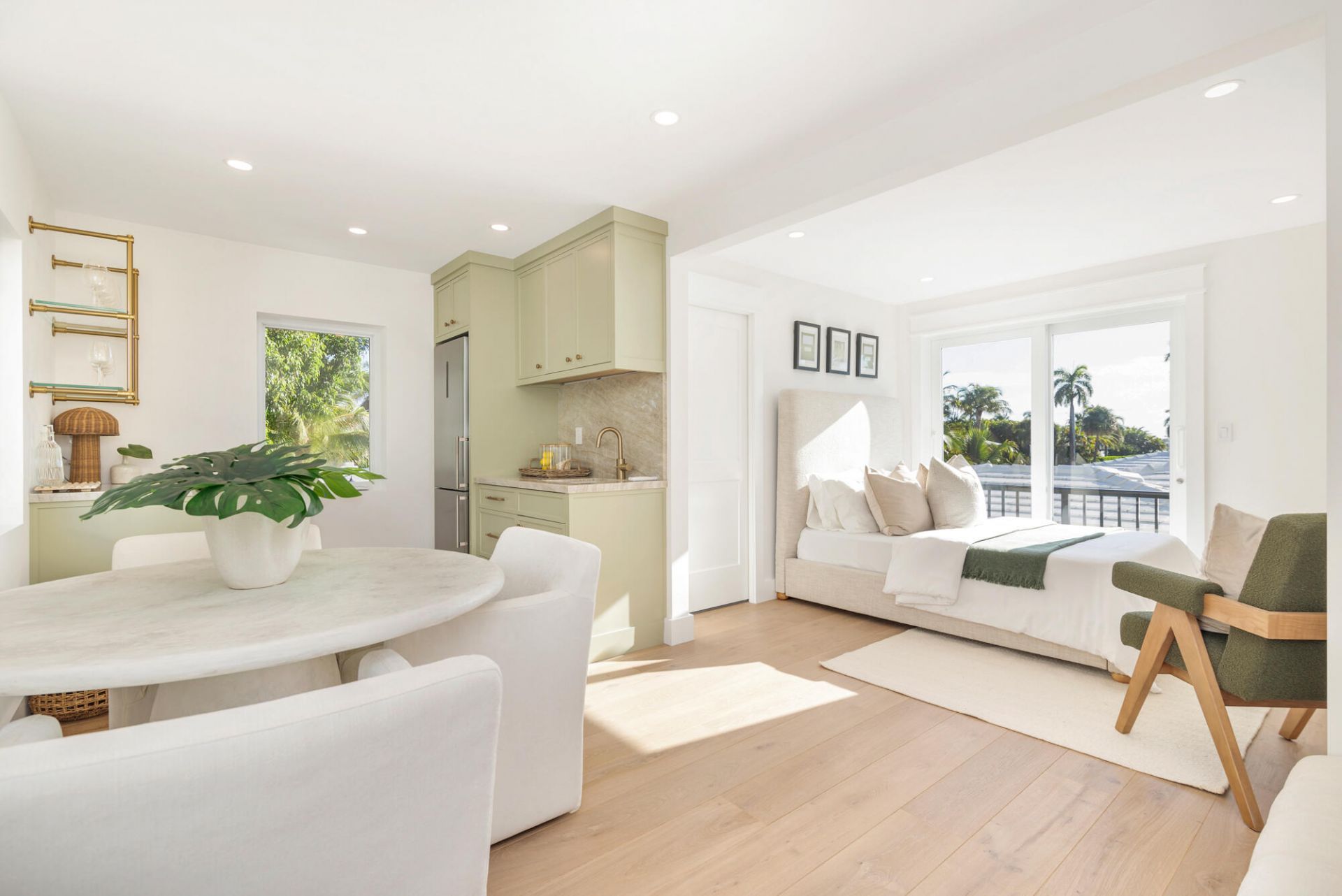 110 Greenwood Drive, West Palm Beach, FL 33405 Photo