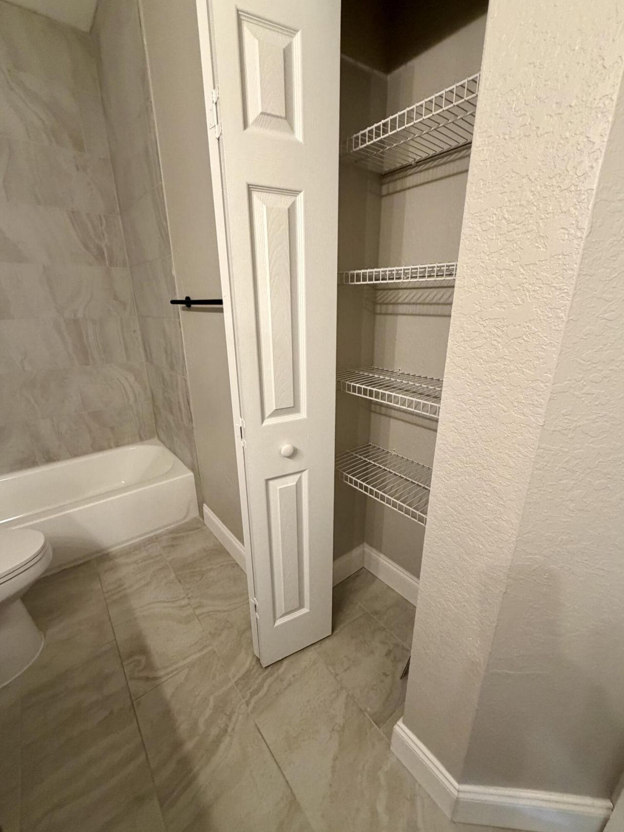 8884 N Isles Circle, Tamarac, FL 33321 Photo