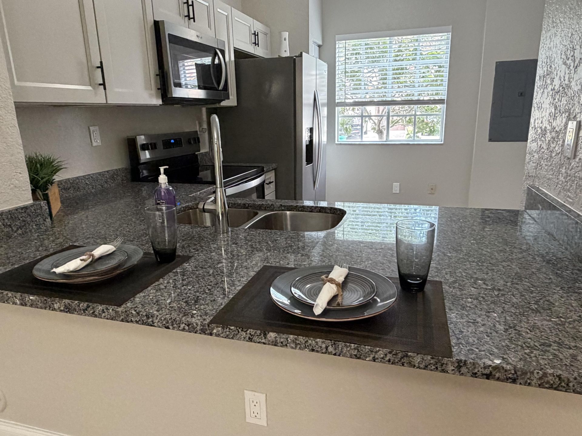 8884 N Isles Circle, Tamarac, FL 33321 Photo
