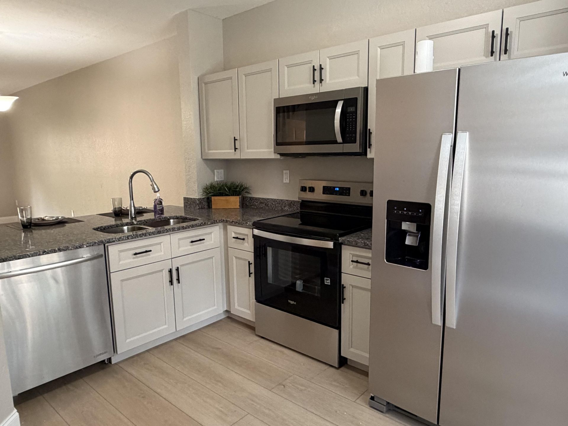 8884 N Isles Circle, Tamarac, FL 33321 Photo