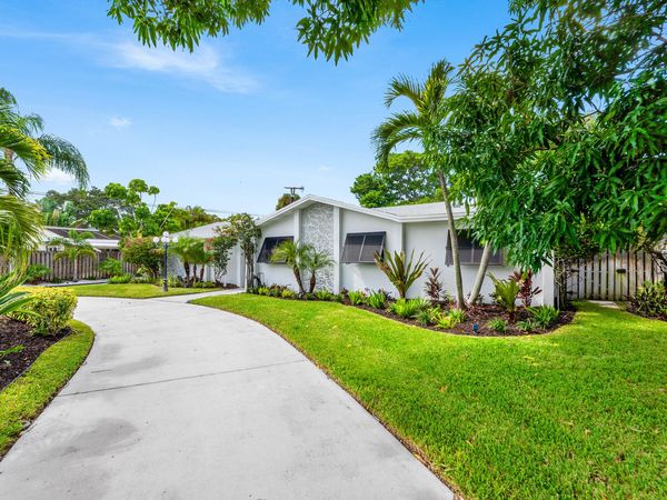 317 DALY Road, Tequesta, FL 33469