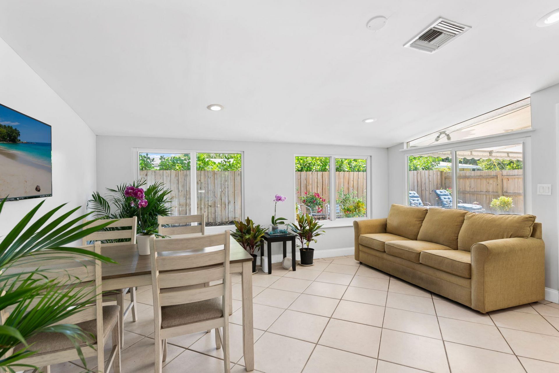 1636 NE 7th Terrace, Fort Lauderdale, FL 33305 Photo
