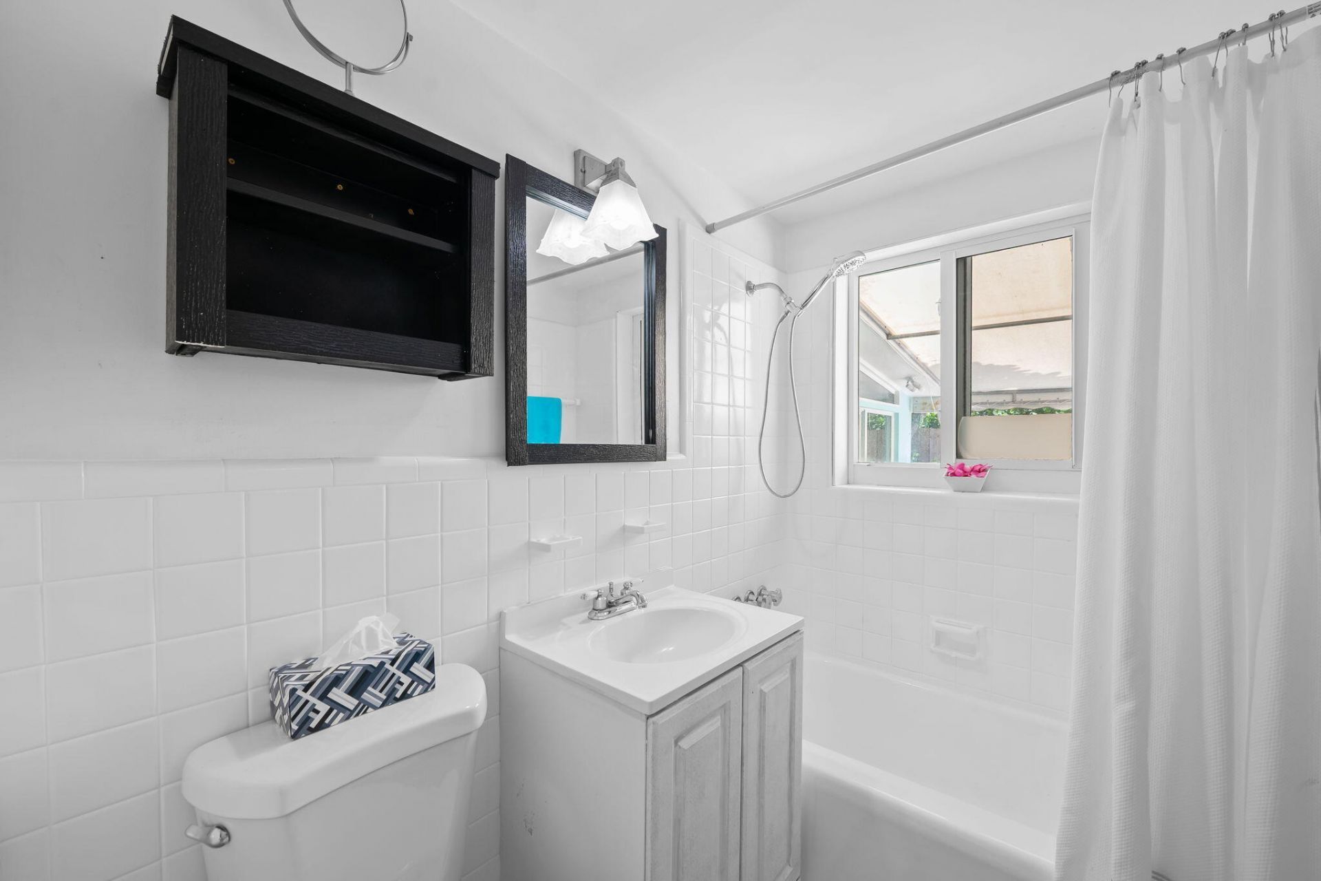 1636 NE 7th Terrace, Fort Lauderdale, FL 33305 Photo