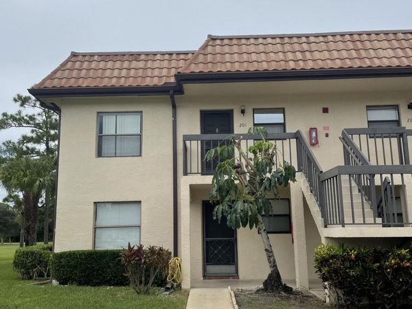 7101 GOLF COLONY Court, Unit 201, Lake Worth, FL 33467