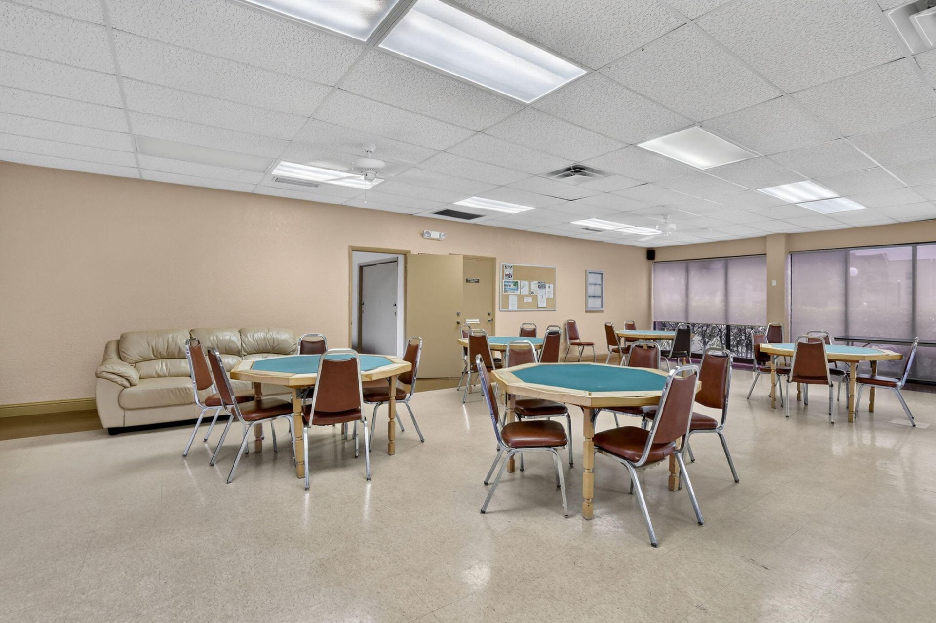 8100 Sunrise Lakes Boulevard, Unit 109, Sunrise, FL 33322 Photo