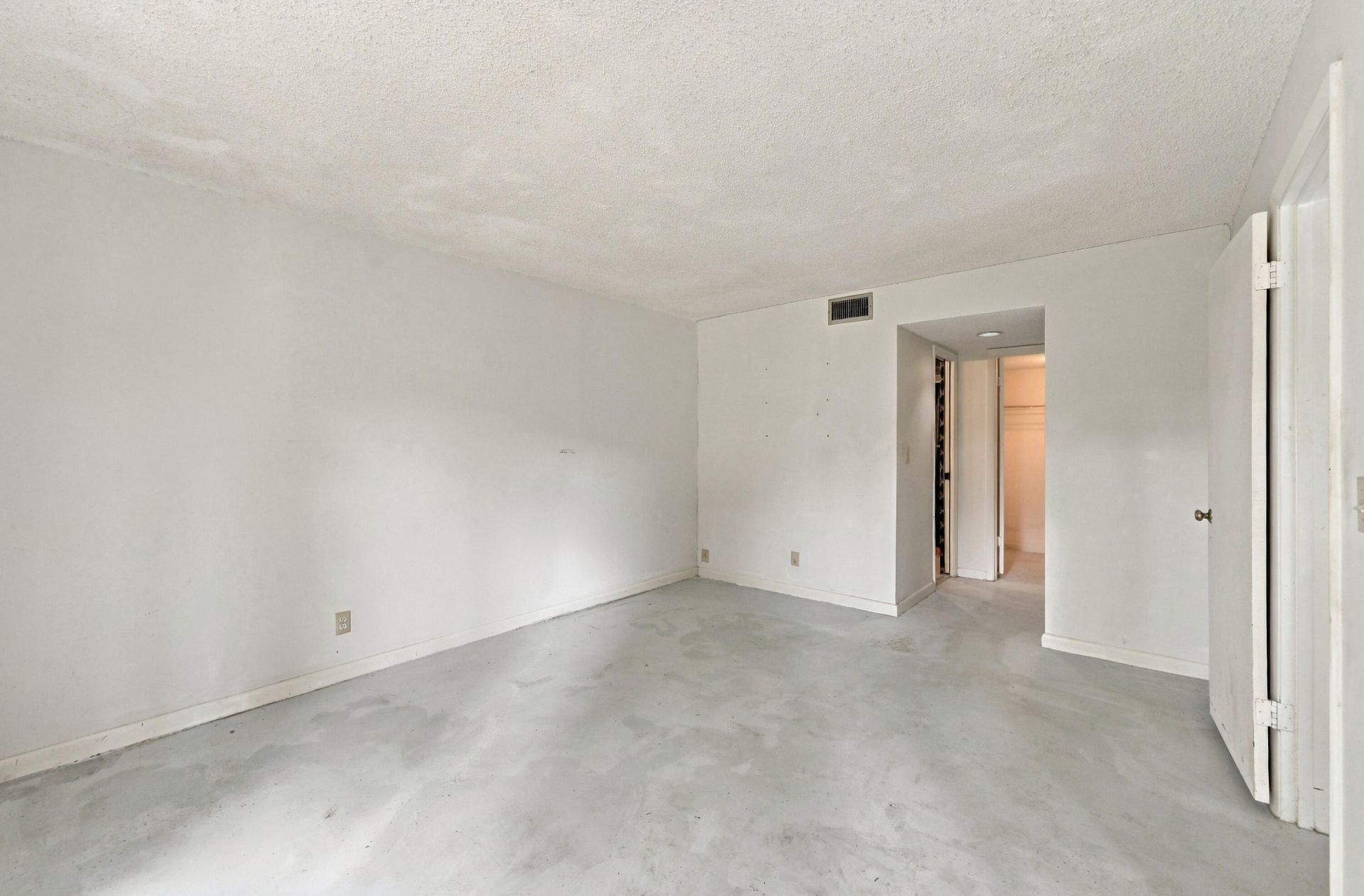 5640 Fairway Park Drive, Unit 101, Boynton Beach, FL 33437 Photo