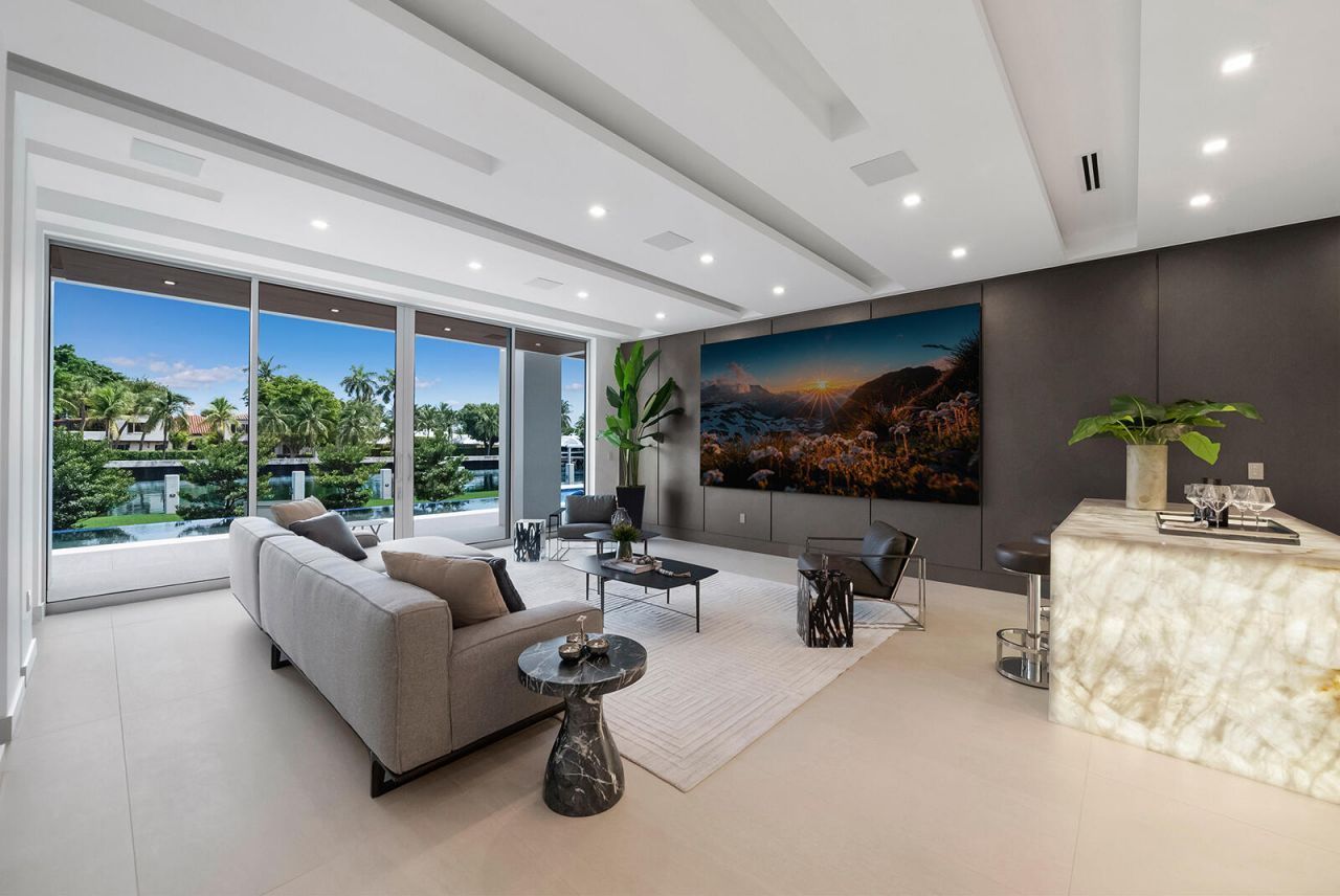 414 Royal Plaza Drive, Fort Lauderdale, FL 33301 Photo