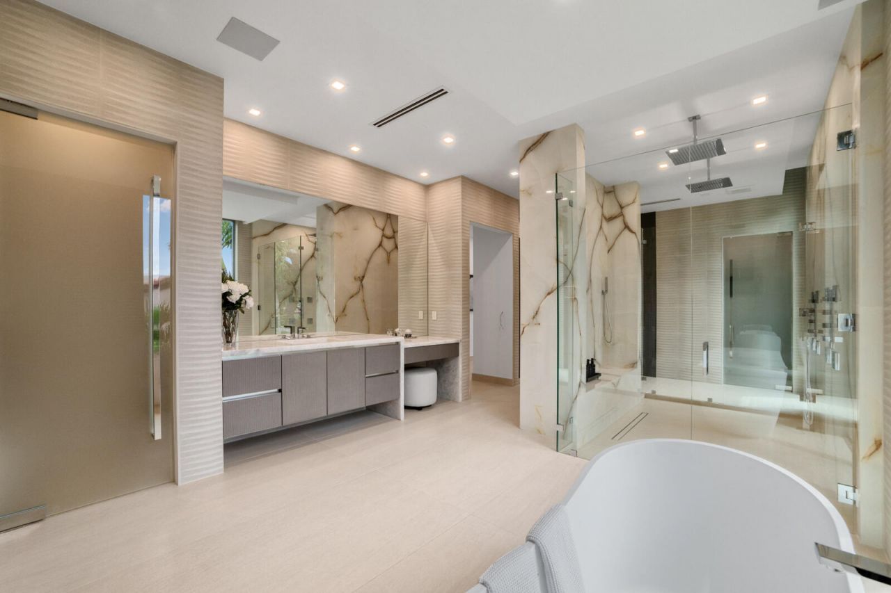 414 Royal Plaza Drive, Fort Lauderdale, FL 33301 Photo
