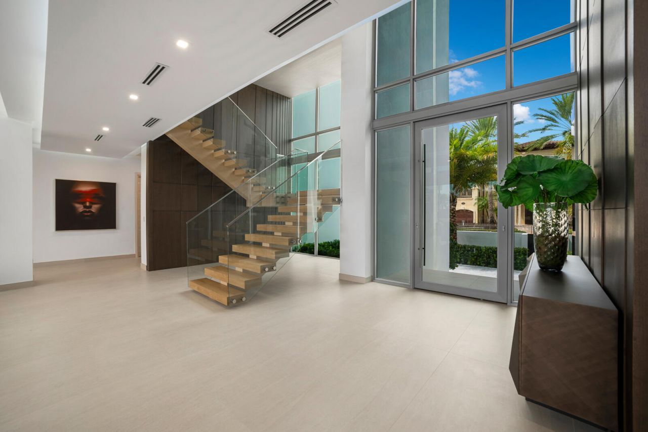 414 Royal Plaza Drive, Fort Lauderdale, FL 33301 Photo