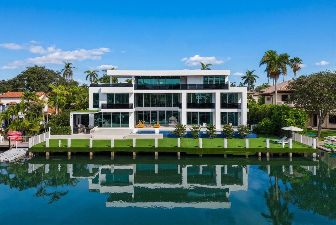 414 Royal Plaza Drive, Fort Lauderdale, FL 33301 Photo