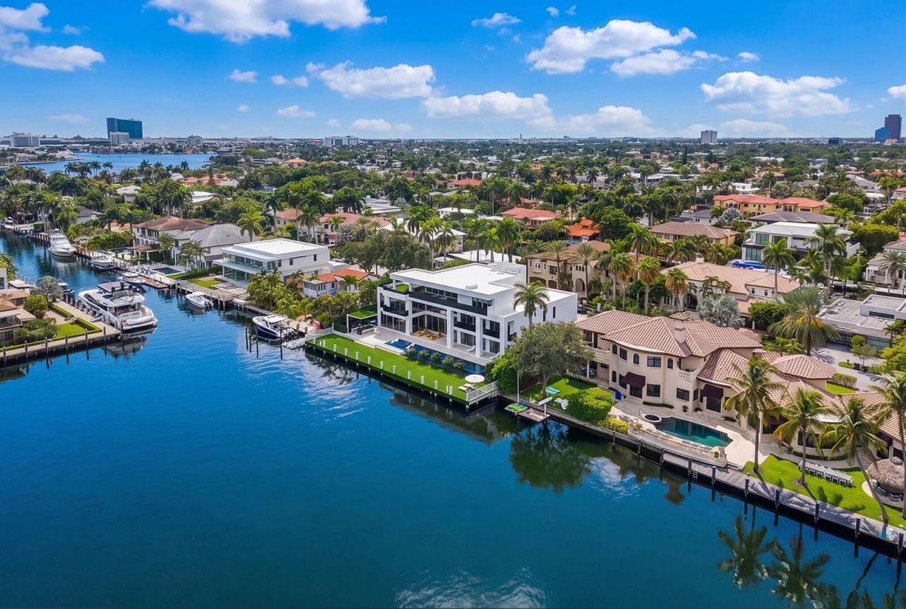 414 Royal Plaza Drive, Fort Lauderdale, FL 33301 Photo