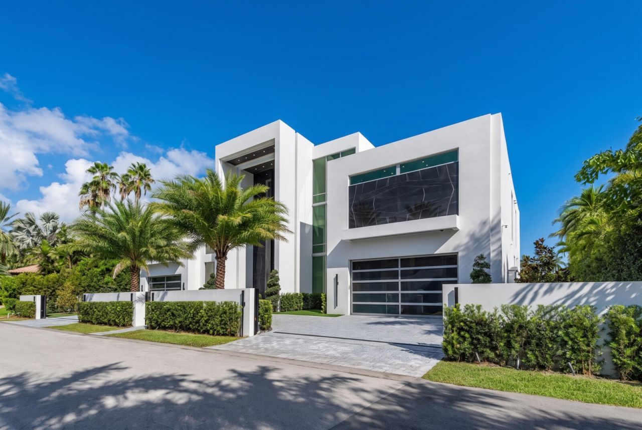 414 Royal Plaza Drive, Fort Lauderdale, FL 33301 Photo