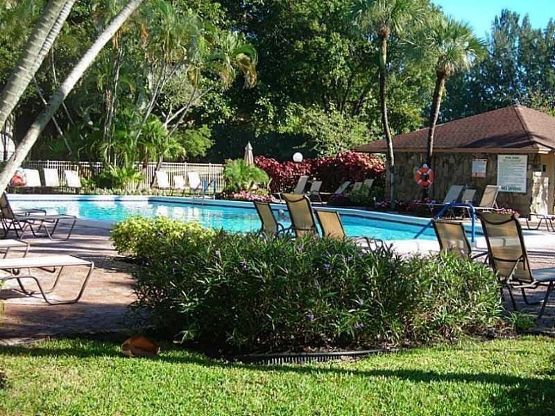 2600 S Course Drive, Unit 107, Pompano Beach, FL 33069 Photo