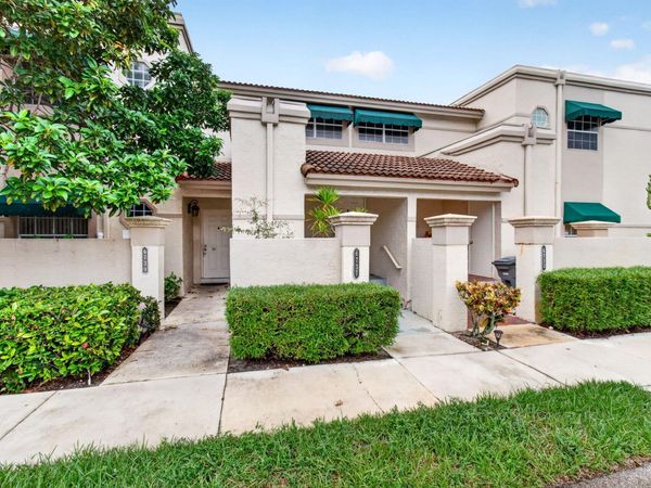 6737 Via Regina, Boca Raton, FL 33433