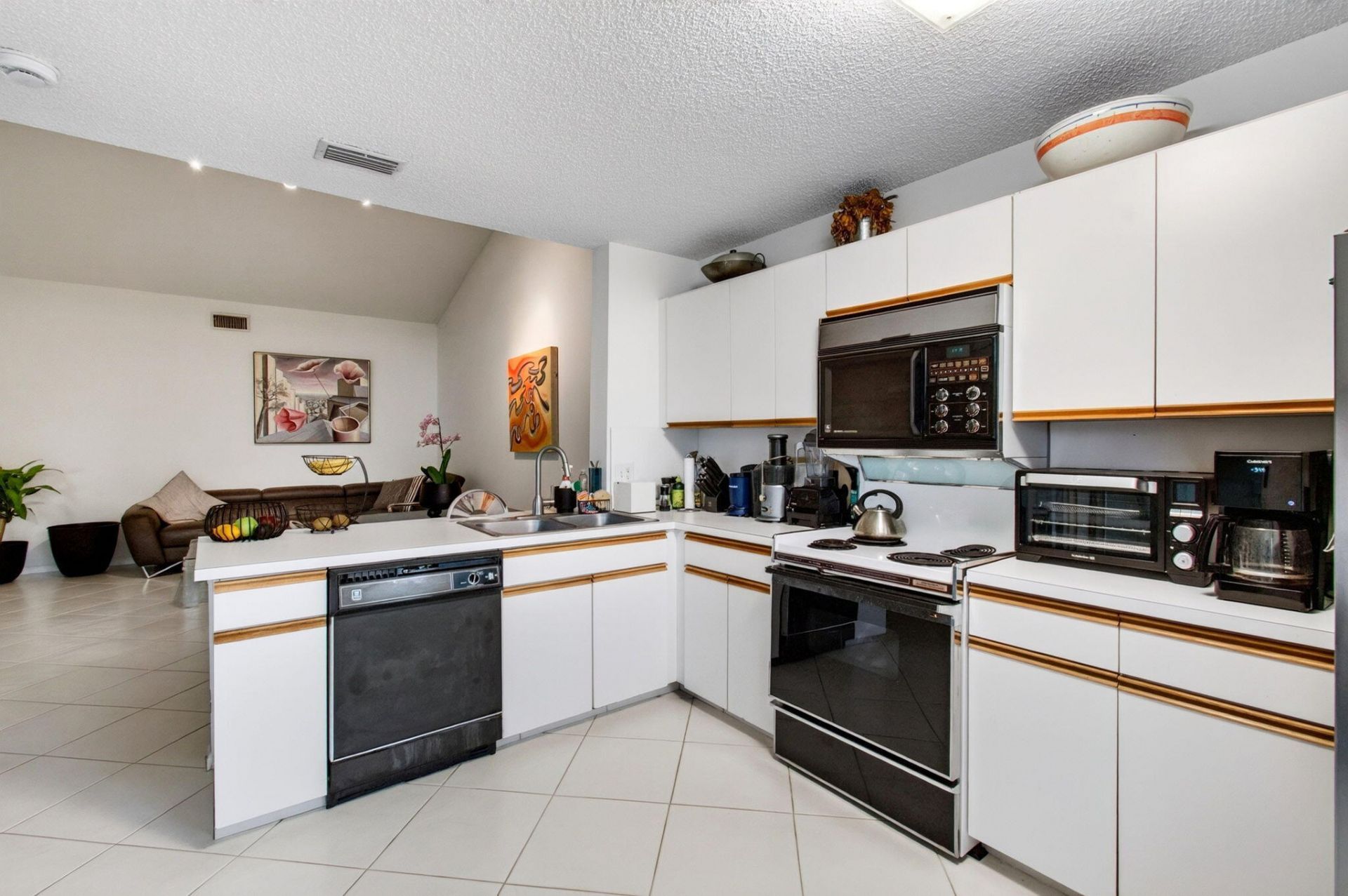 6737 Via Regina, Boca Raton, FL 33433 Photo