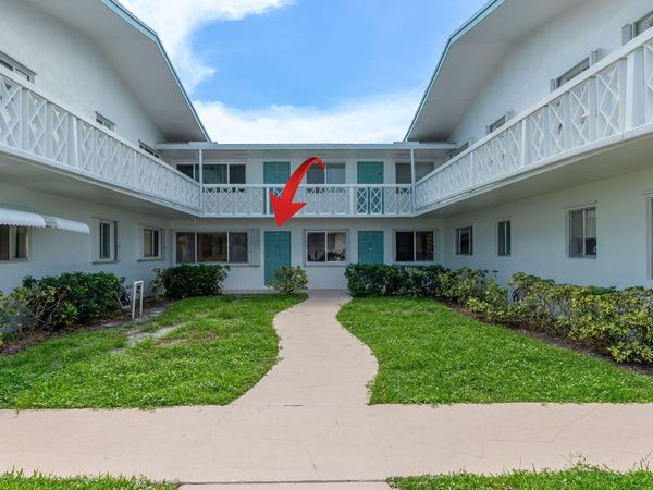 2290 SUNSET Avenue, Unit 7, Lake Worth Beach, FL 33461
