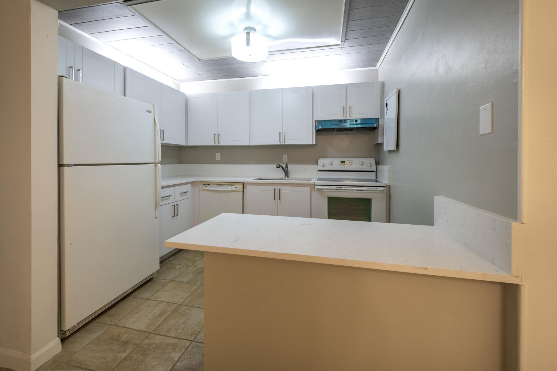 7300 NW 17th Street, Unit 105, Plantation, FL 33313 Photo