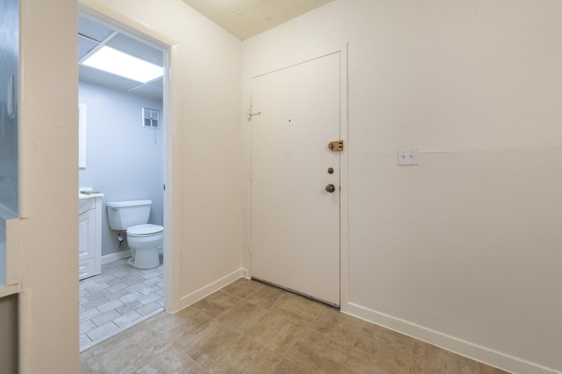 7300 NW 17th Street, Unit 105, Plantation, FL 33313 Photo