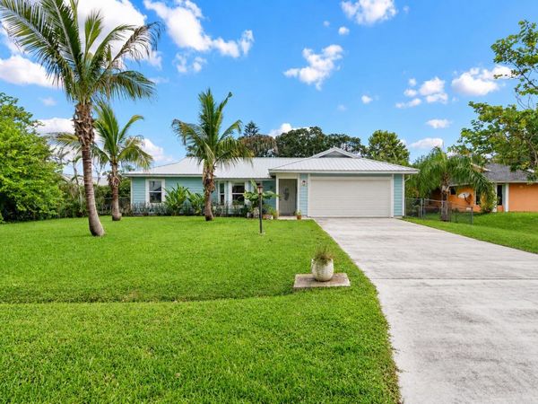 2321 SE MASLAN Avenue, Port St. Lucie, FL 34952