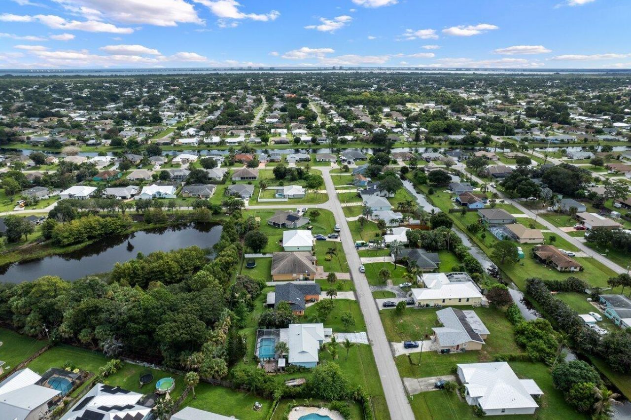 2321 SE Maslan Avenue, Port Saint Lucie, FL 34952 Photo