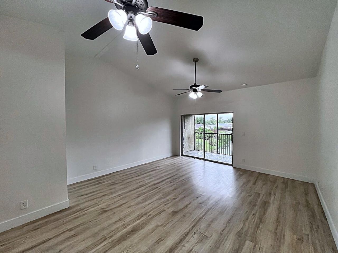 719 Gardens Drive, Unit 206, Pompano Beach, FL 33069 Photo