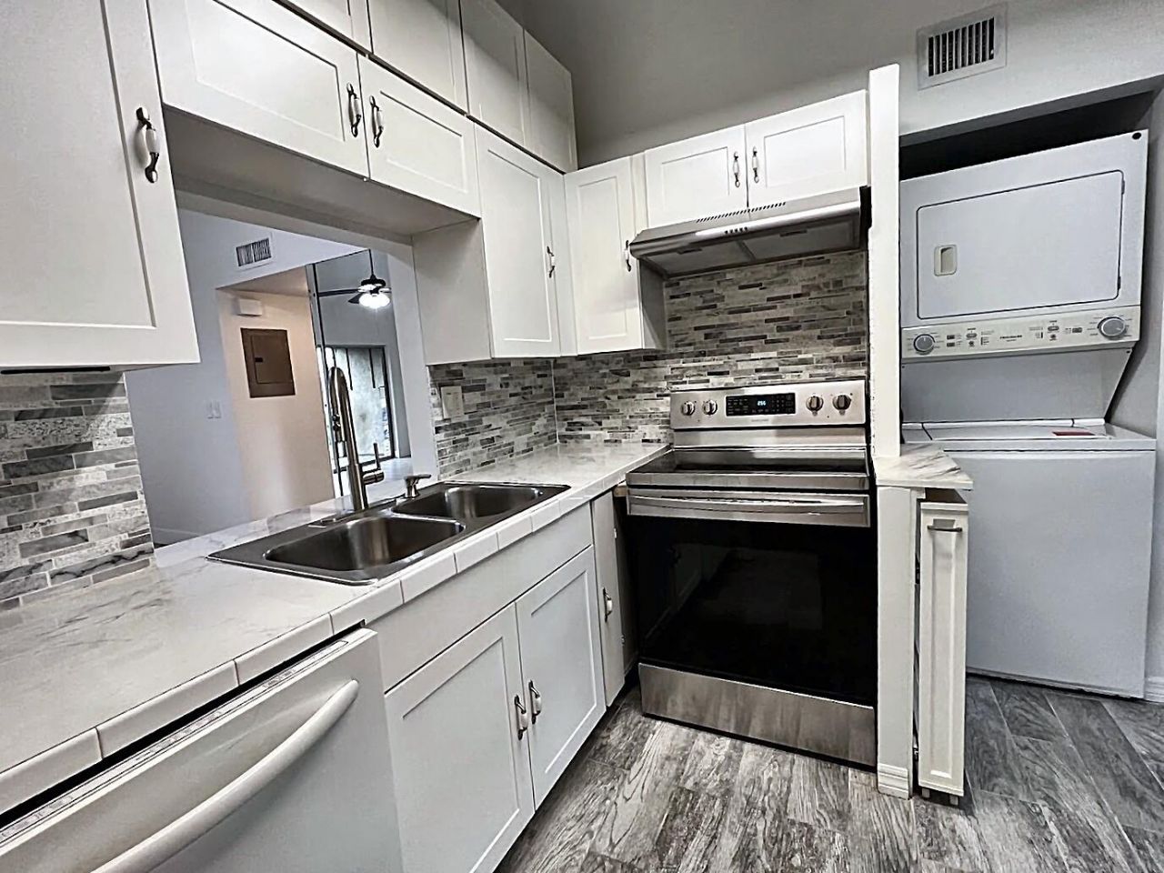 719 Gardens Drive, Unit 206, Pompano Beach, FL 33069 Photo