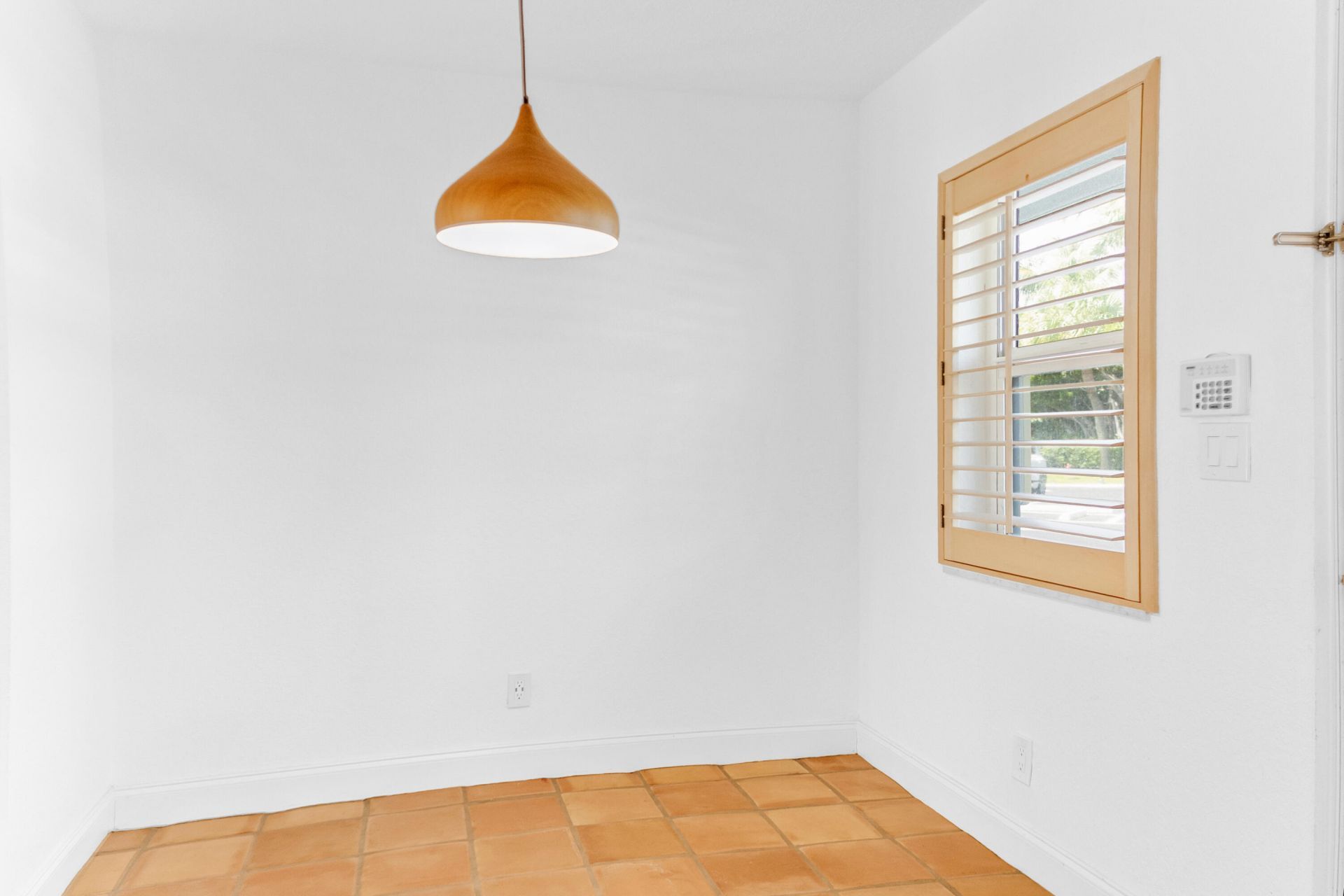 139 Sunrise Avenue, Unit 107, Palm Beach, FL 33480 Photo