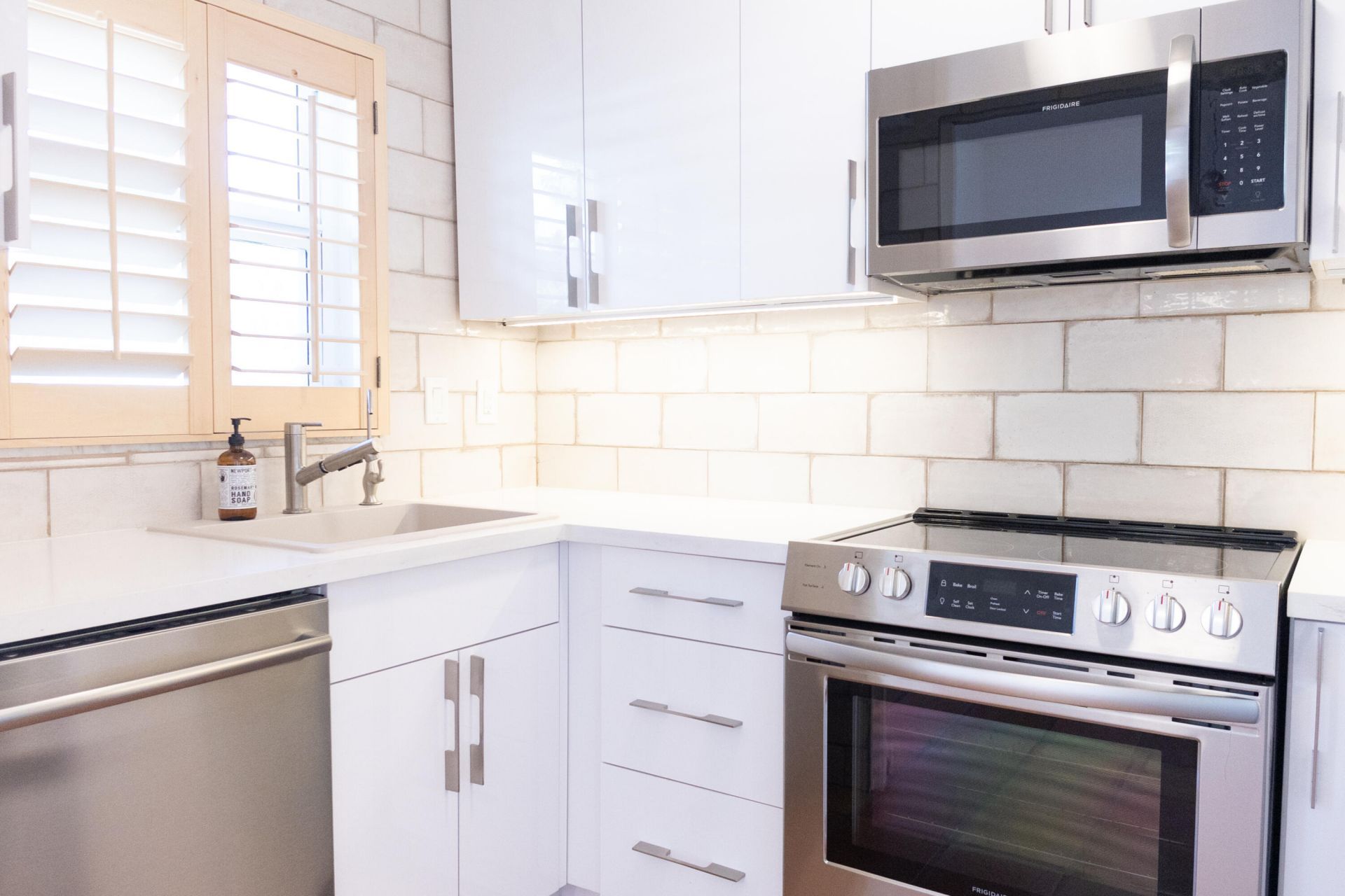 139 Sunrise Avenue, Unit 107, Palm Beach, FL 33480 Photo