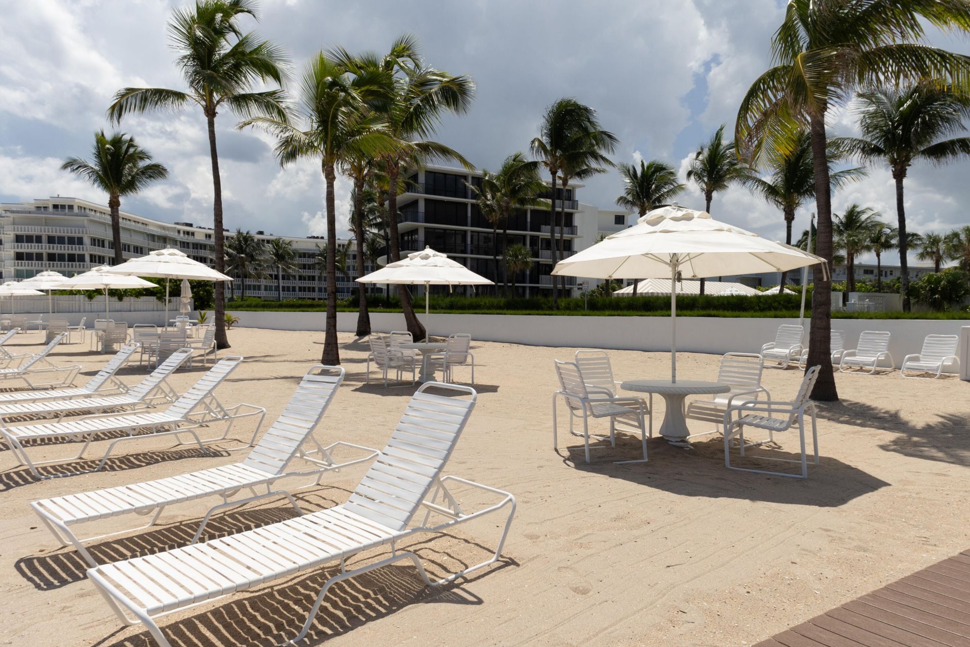 139 Sunrise Avenue, Unit 107, Palm Beach, FL 33480 Photo