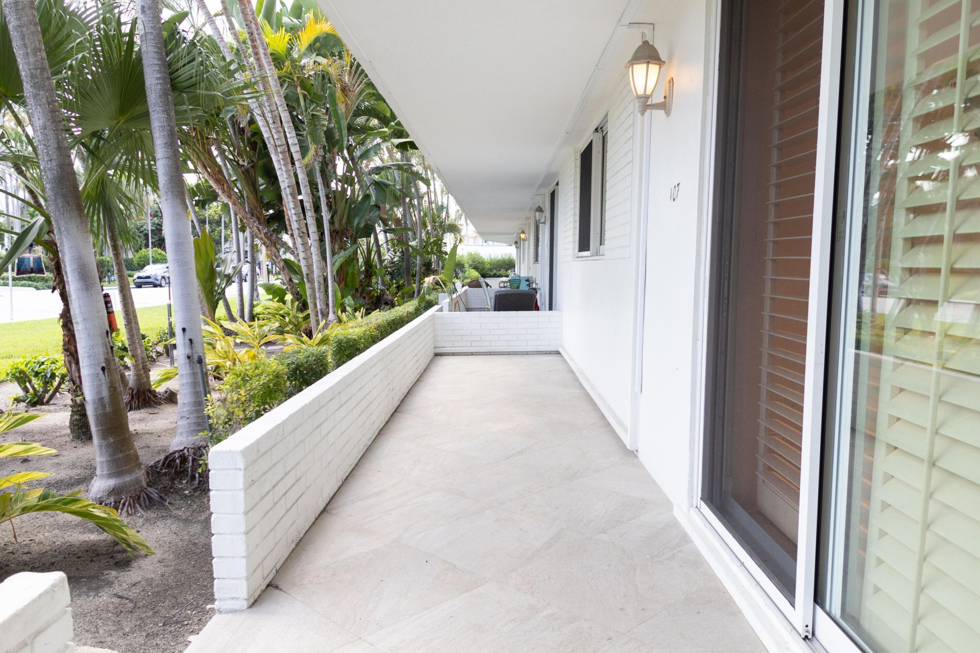 139 Sunrise Avenue, Unit 107, Palm Beach, FL 33480 Photo
