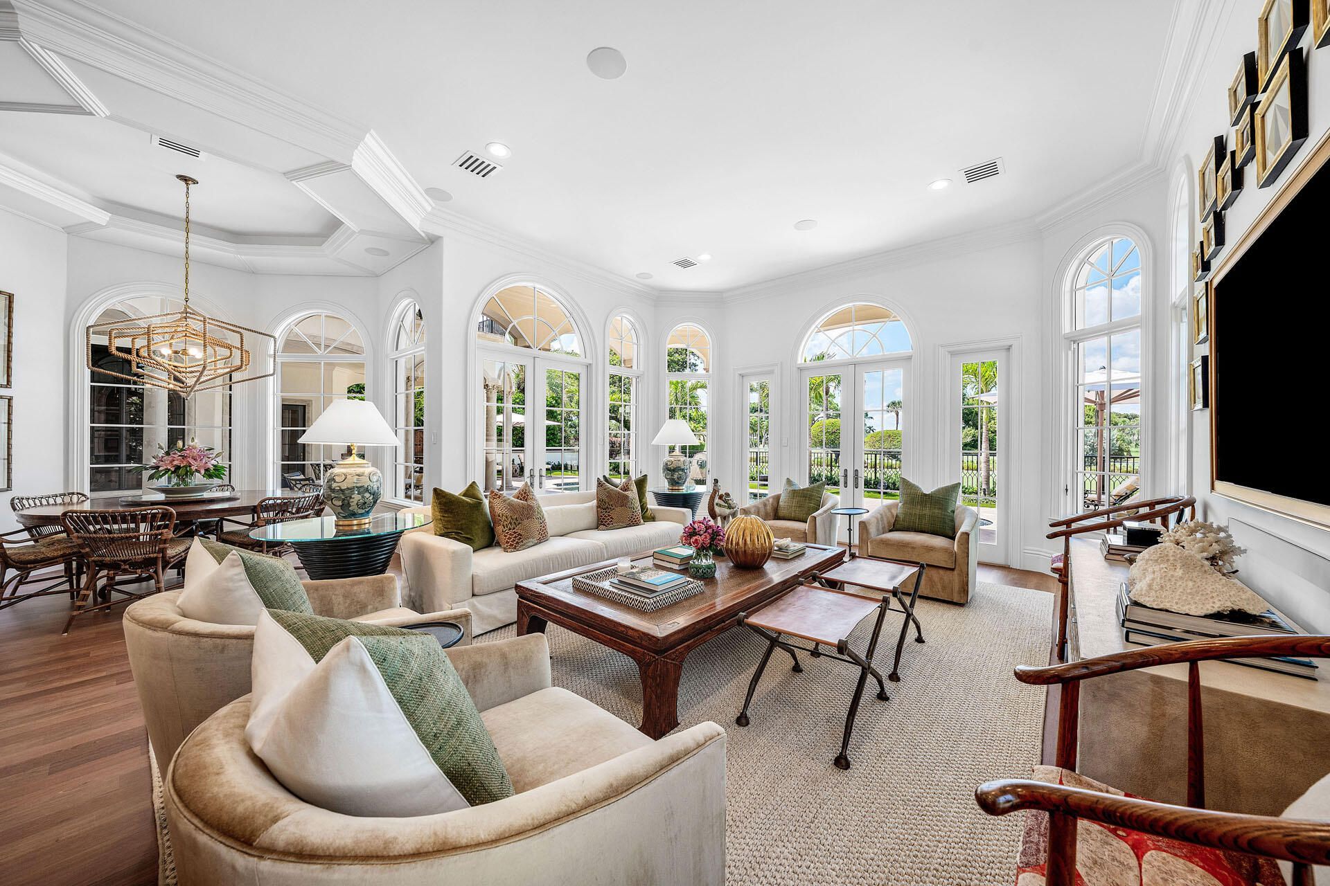 2055 Royal Palm Way, Boca Raton, FL 33432 Photo