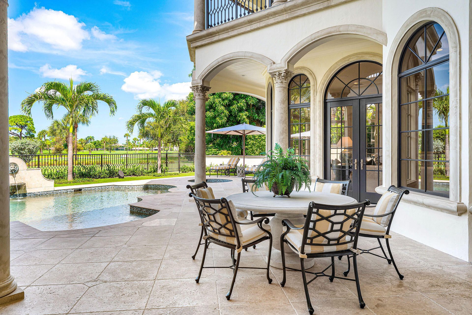2055 Royal Palm Way, Boca Raton, FL 33432 Photo