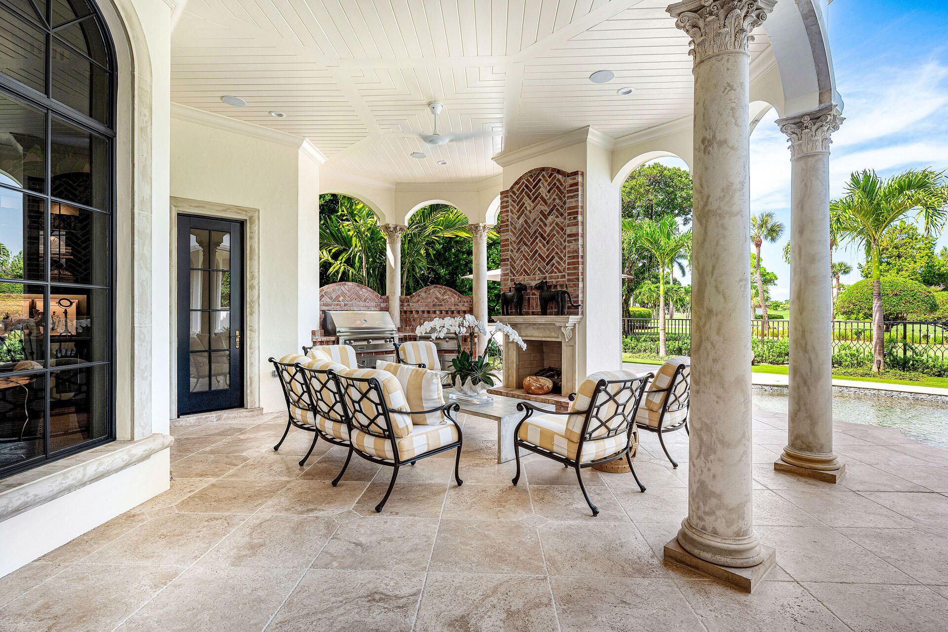 2055 Royal Palm Way, Boca Raton, FL 33432 Photo