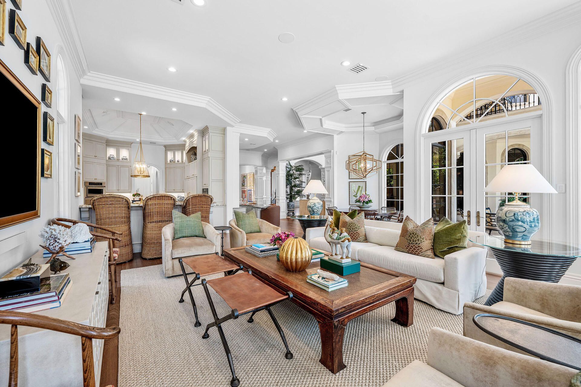 2055 Royal Palm Way, Boca Raton, FL 33432 Photo