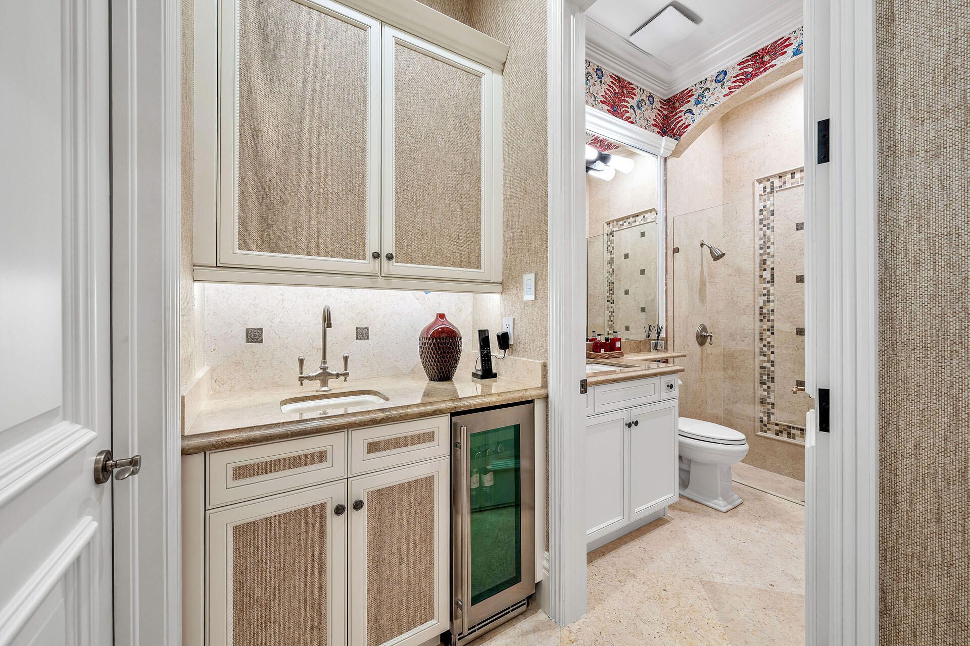 2055 Royal Palm Way, Boca Raton, FL 33432 Photo