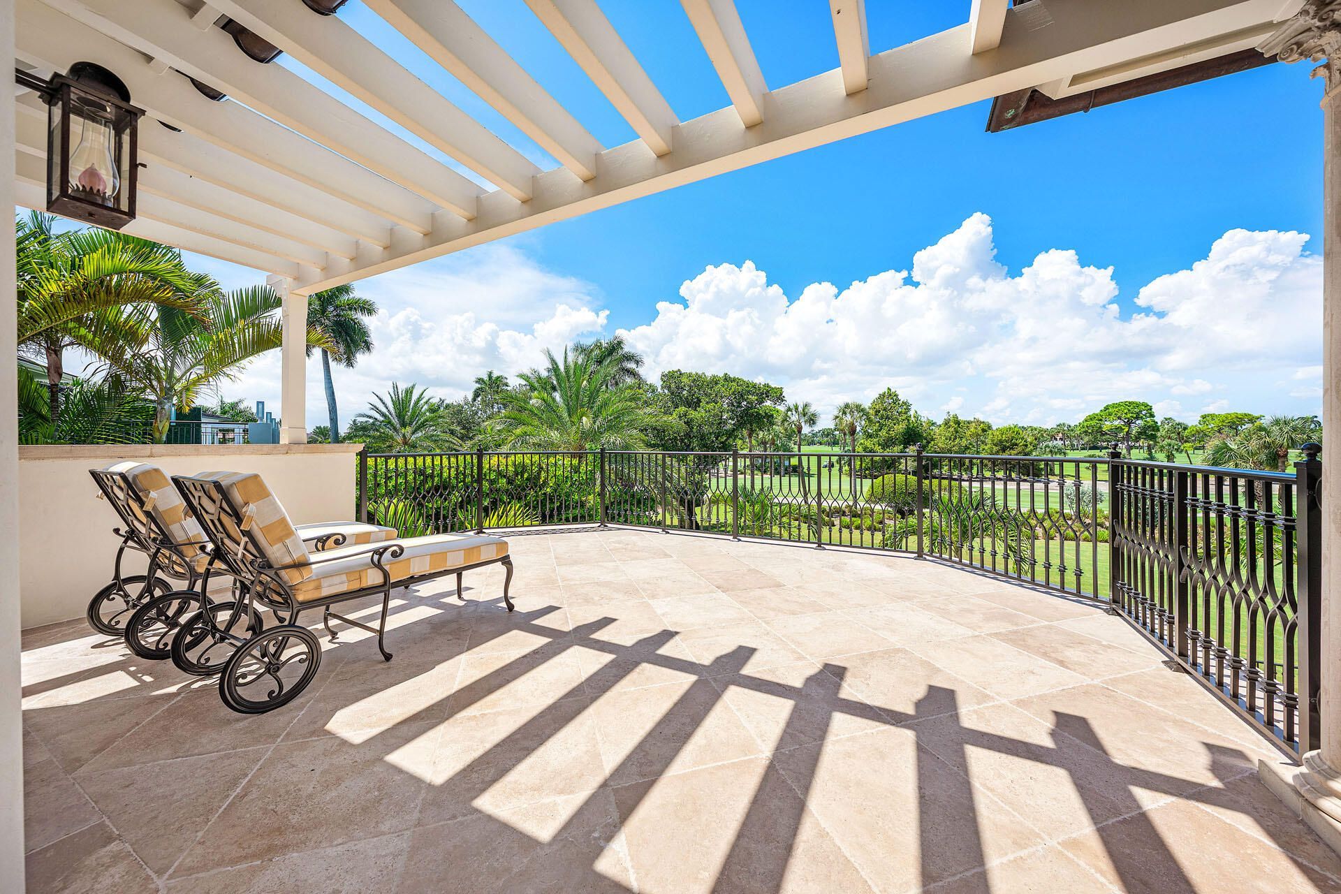 2055 Royal Palm Way, Boca Raton, FL 33432 Photo