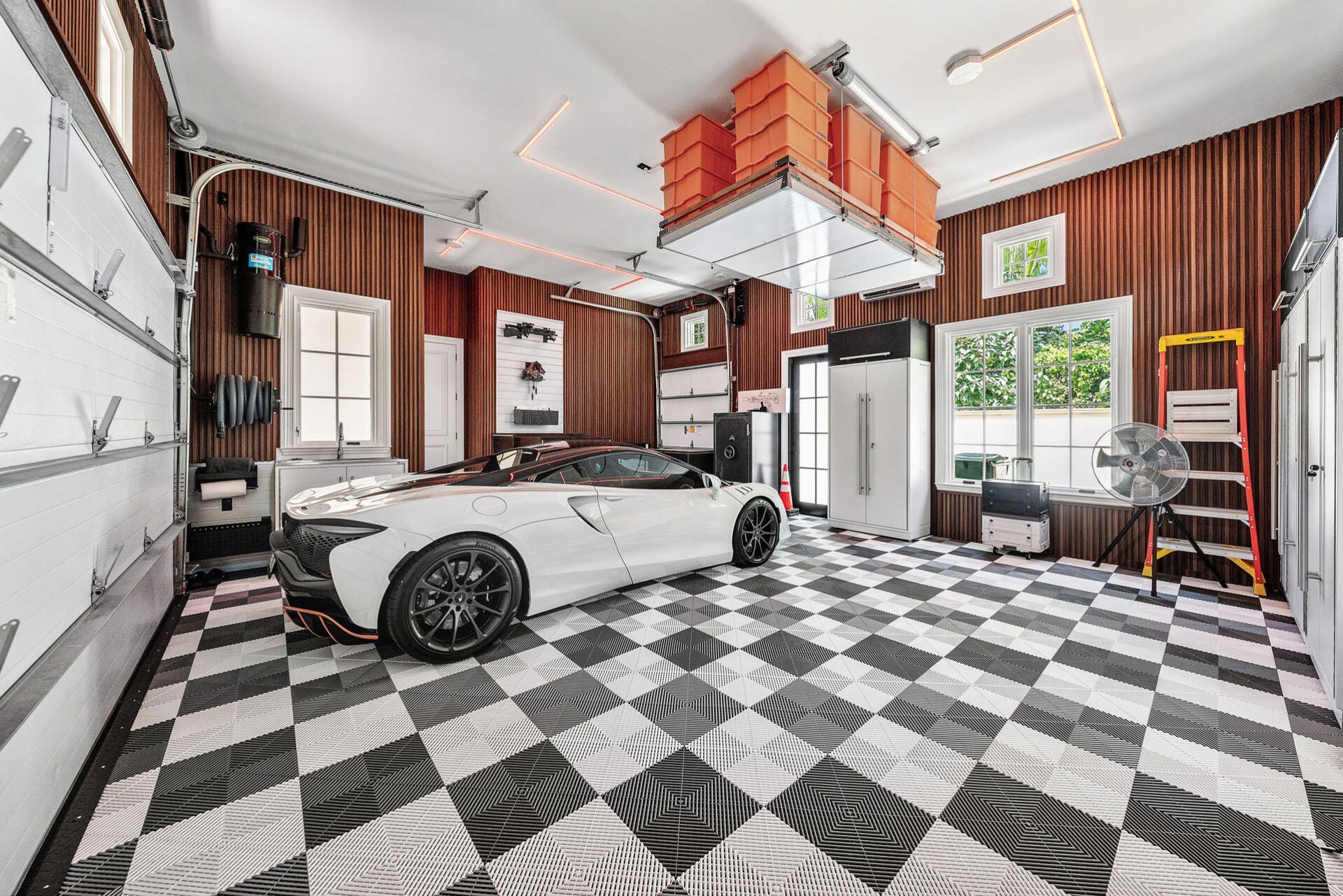 2055 Royal Palm Way, Boca Raton, FL 33432 Photo